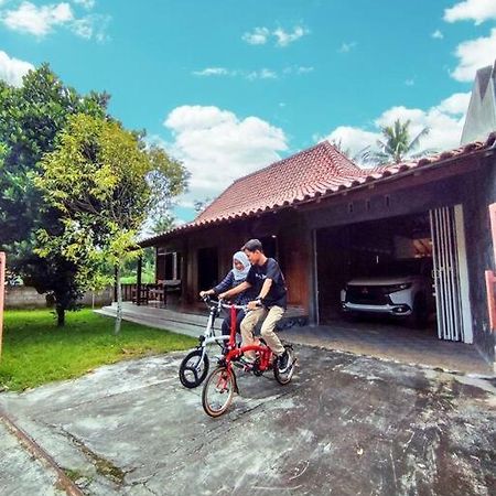 Villa Ndalem Arsita Yogyakarta Exterior foto