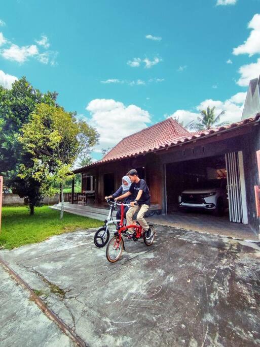 Villa Ndalem Arsita Yogyakarta Exterior foto